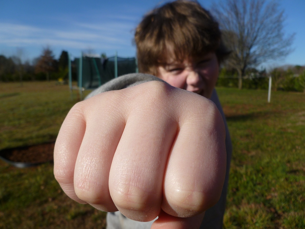 Mobbing unter Kindern: Wer draufhaut, hat weniger Angst