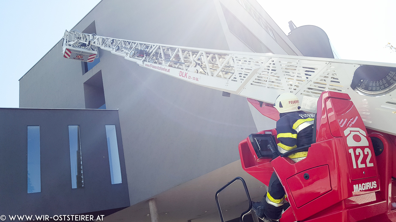 Großeinsatz der Feuerwehr im Ludersdorfer Hotel Ambio – und zusehen war erlaubt