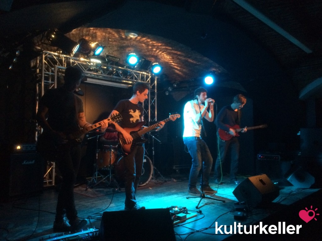 on stage bandcontest